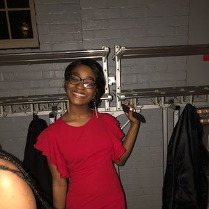 Meet your Posher, Danielle